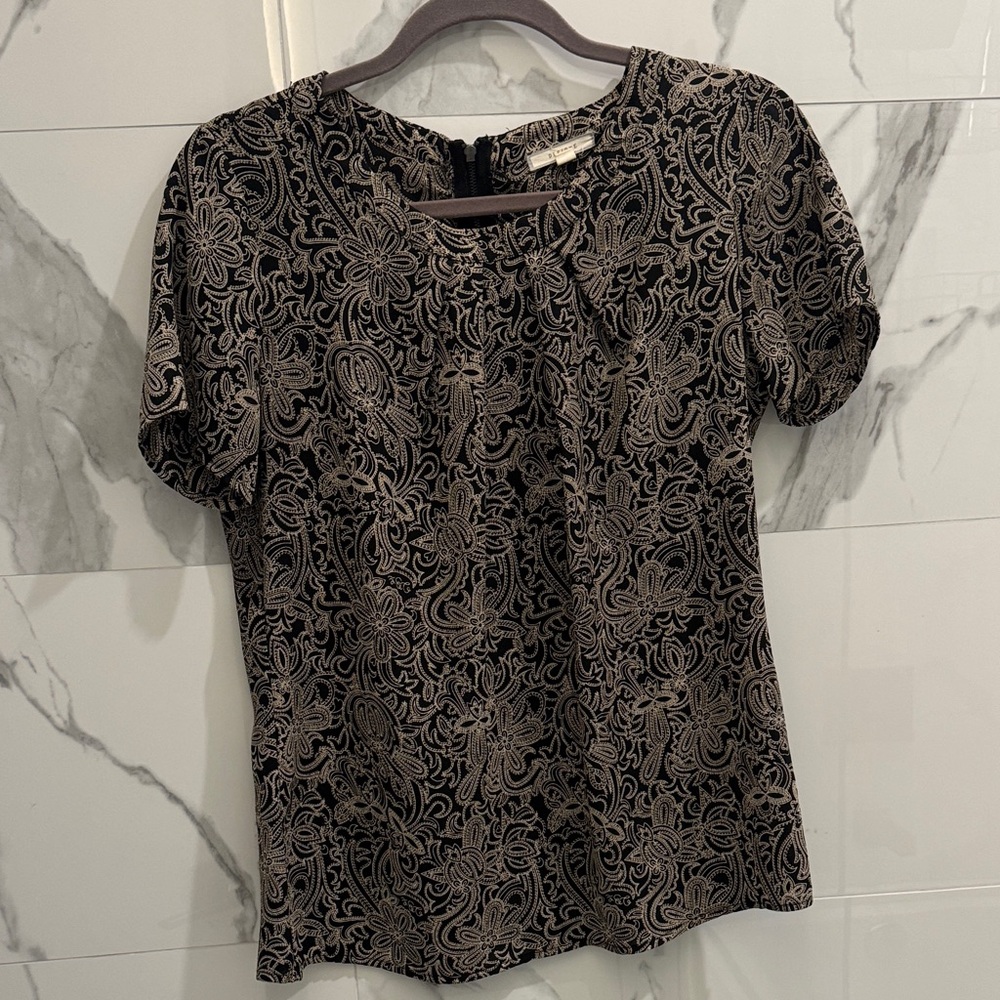 Pleione Black and Beige Patterned Blouse